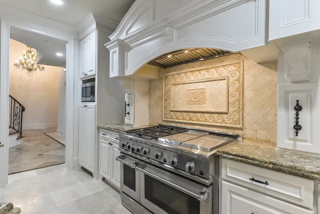 $7,500 | 15 West Shady Lane, Unit B, Houston, TX 77063