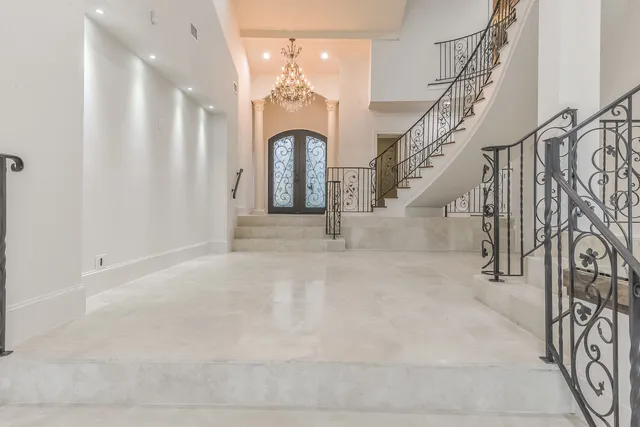 $7,500 | 15 West Shady Lane, Unit B, Houston, TX 77063