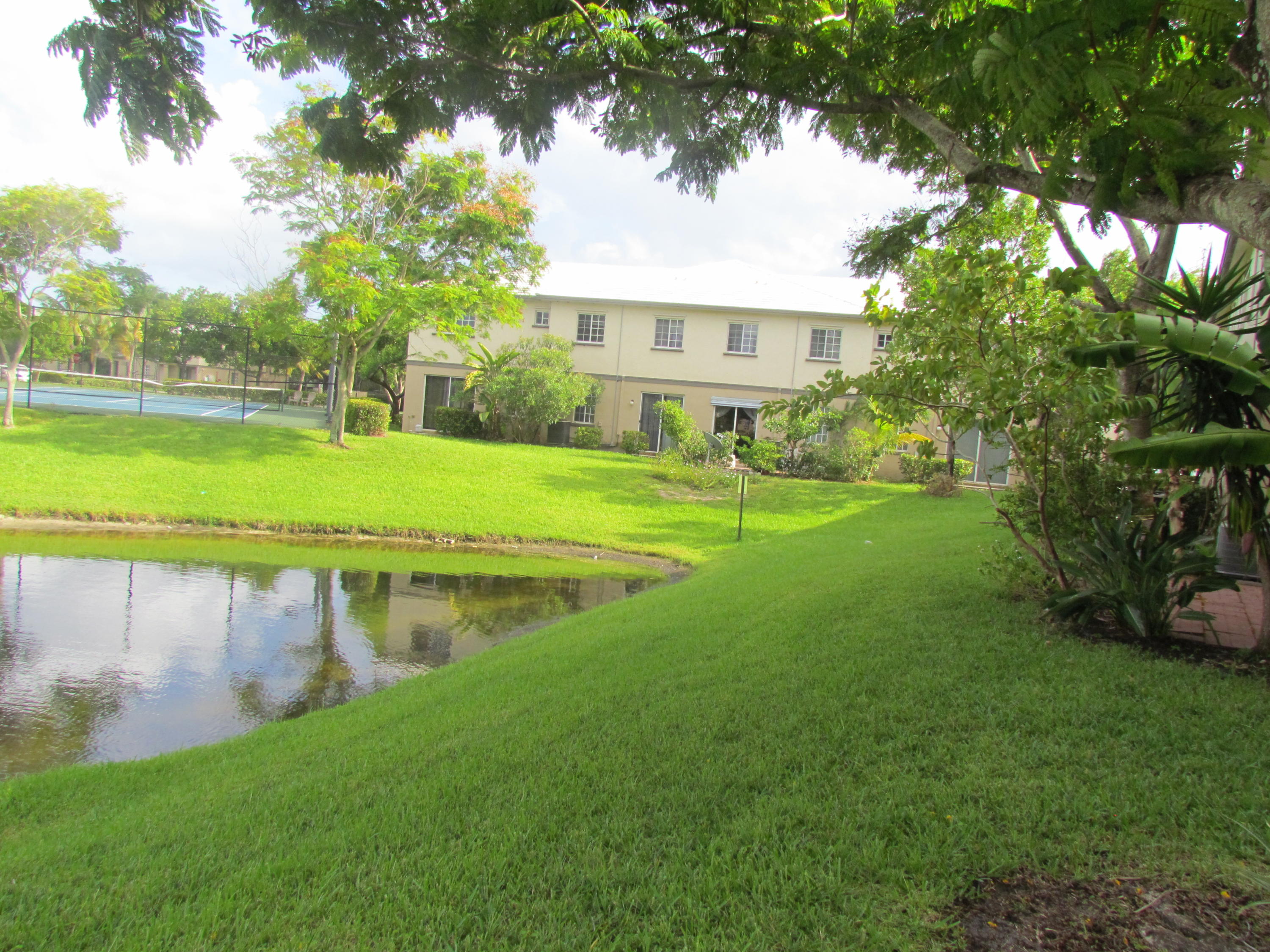 1314 Lucaya Drive Riviera Beach, FL 33404 - Photo 7 of 29 IMG_4824