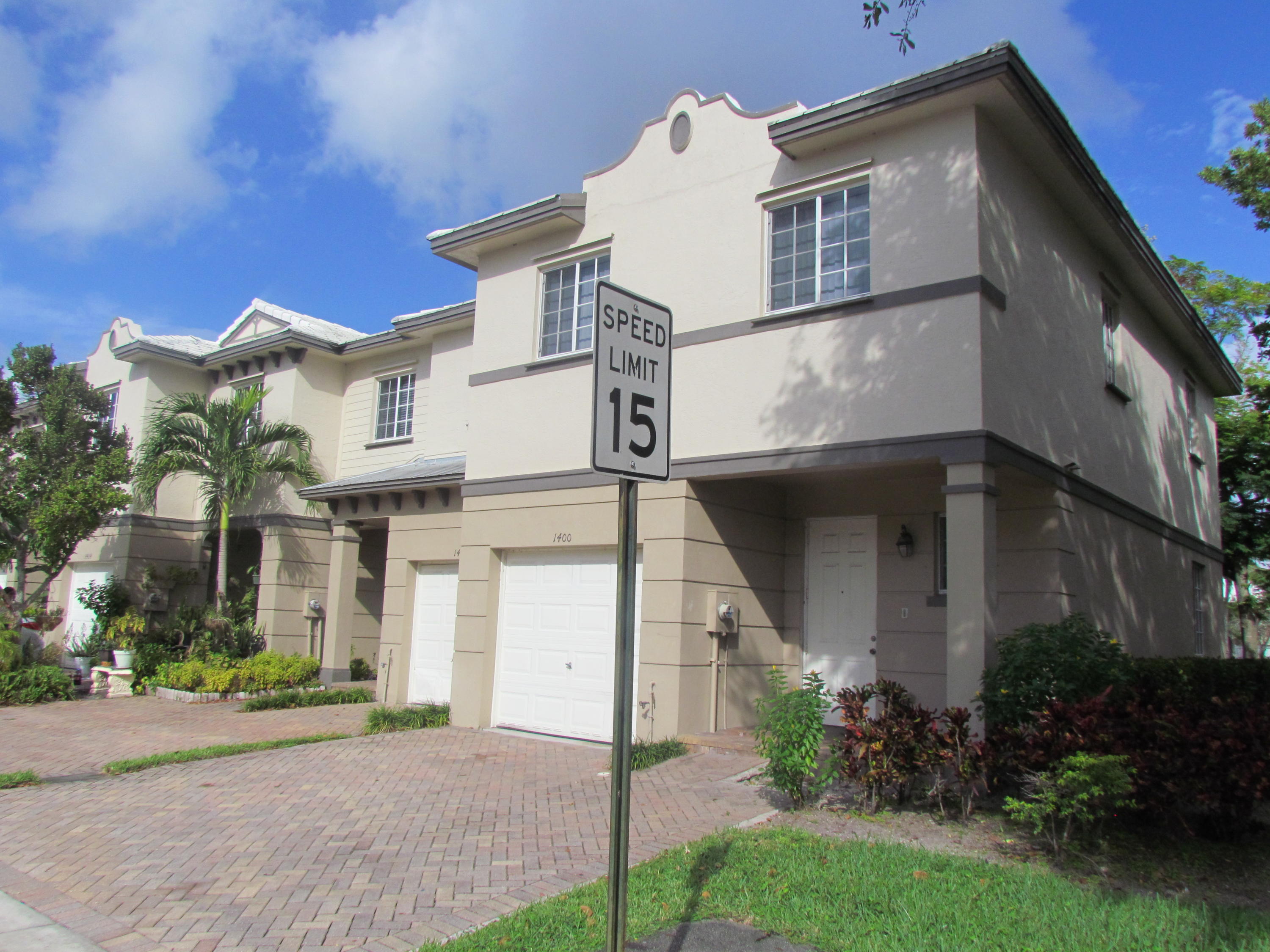 1314 Lucaya Drive Riviera Beach, FL 33404 - Photo 8 of 29 IMG_4819