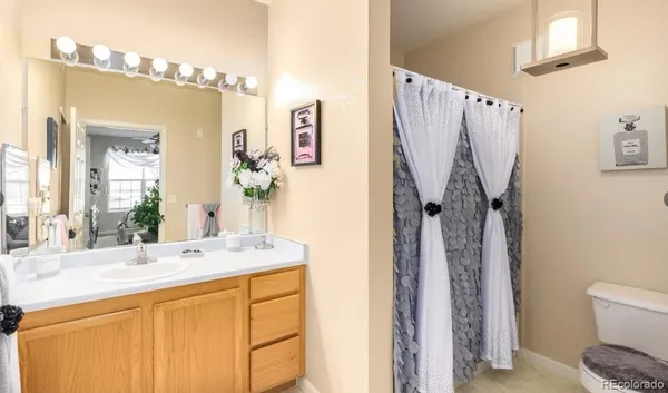 $1,950 | 5703 North Gibralter Way, Unit 6106, Aurora, CO 80019