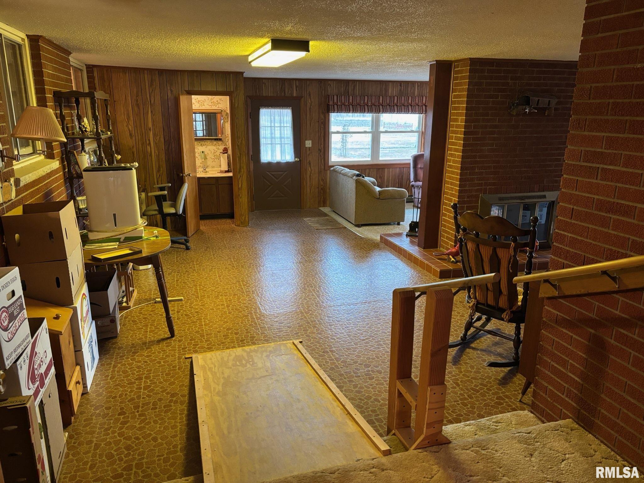 18728 Zenobia Road Pawnee, IL 62558 - Photo 8 of 14