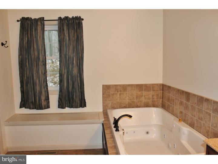 696 Clamtown Road New Ringgold, PA 17960 - Photo 17 of 25 Gallery Image 17