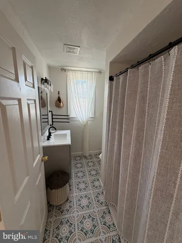 $2,000 | 621 Noble Street, Lebanon, PA 17042