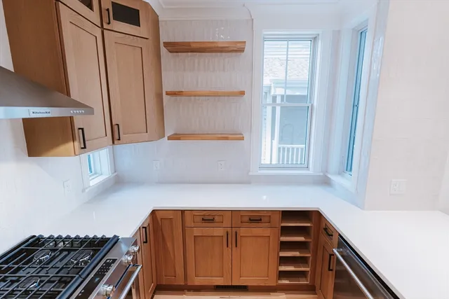 $5,700 | 5 Thurston Street, Unit 1, Somerville, MA 02145