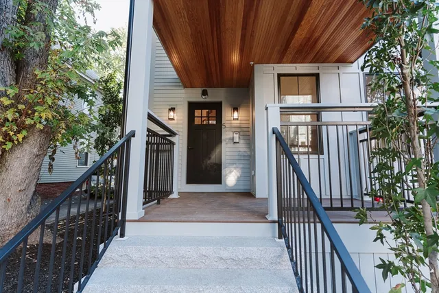 $5,700 | 5 Thurston Street, Unit 1, Somerville, MA 02145