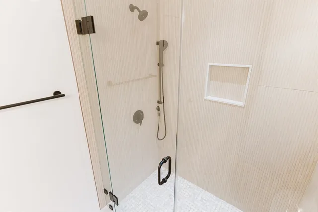 $5,700 | 5 Thurston Street, Unit 1, Somerville, MA 02145