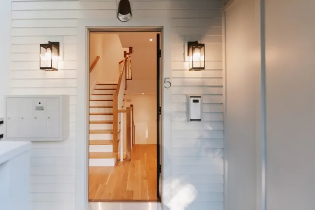 $5,700 | 5 Thurston Street, Unit 1, Somerville, MA 02145