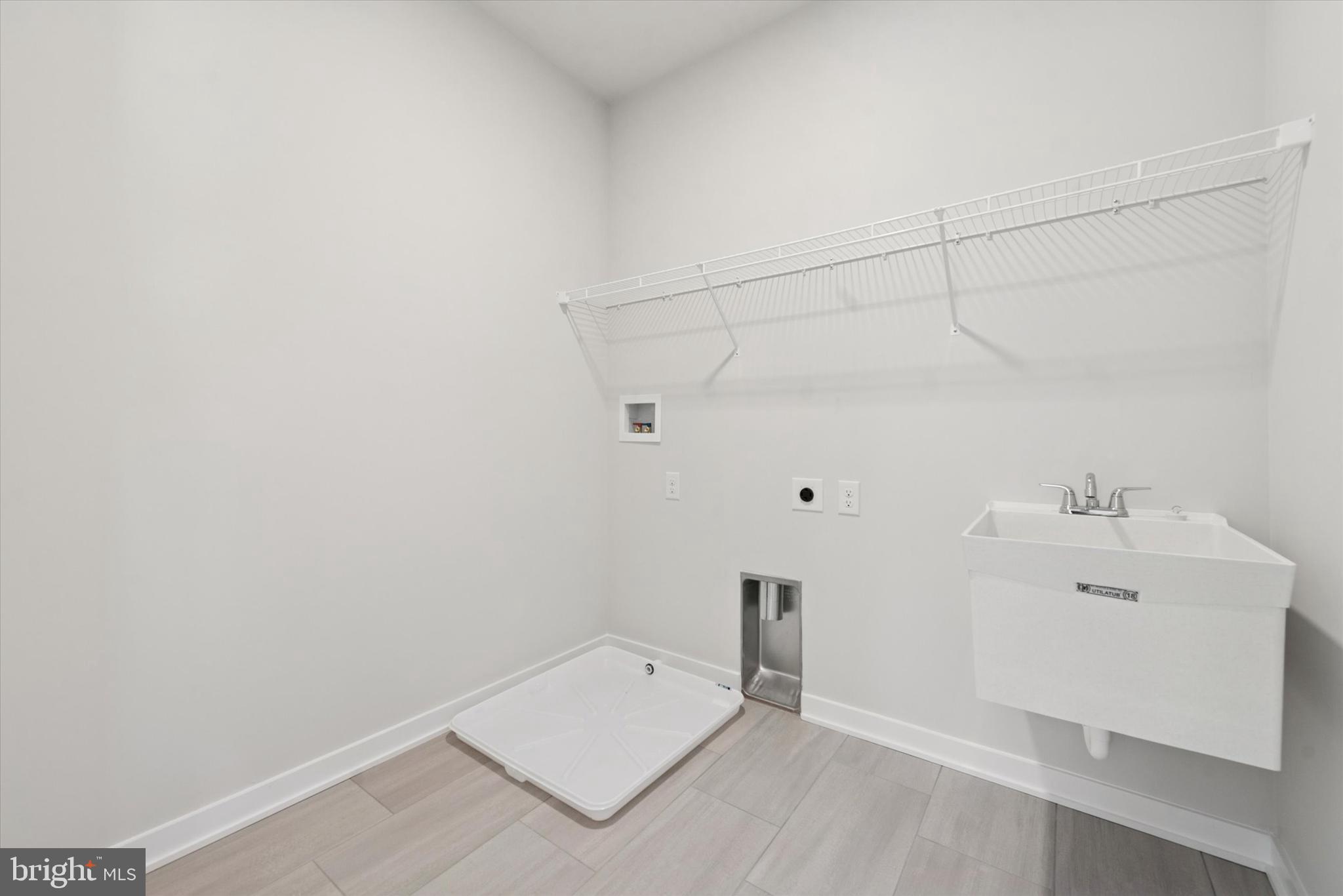 64 Alroy Road, Unit 151 Malvern, PA 19355 - Photo 12 of 16 Laundry room upstairs