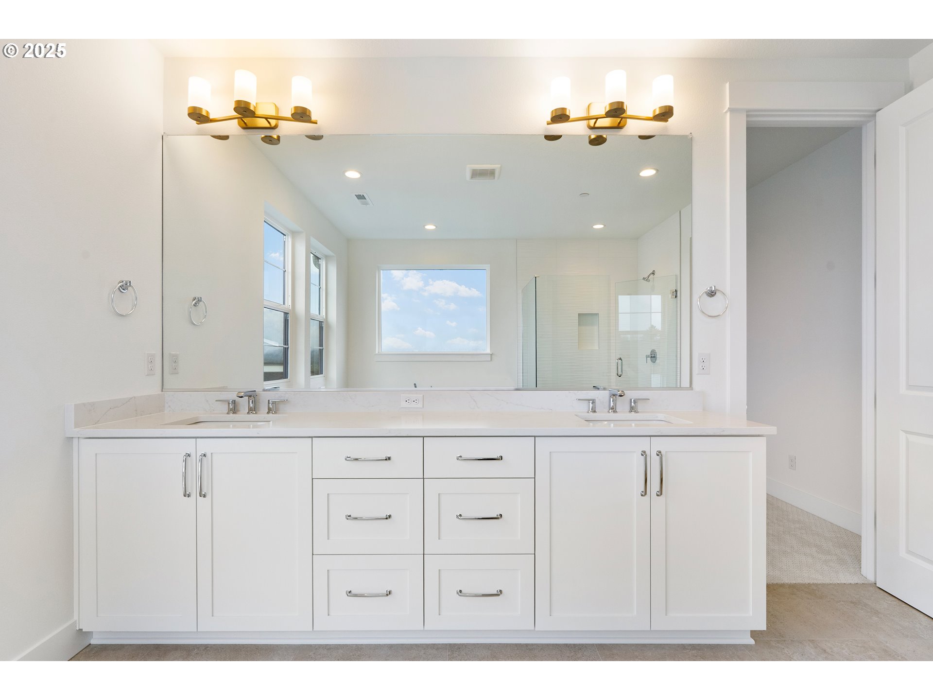 386 West Fir Loop Washougal, WA 98671 - Photo 34 of 45 a bathroom with a sink vanity and mirror