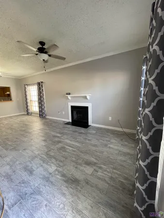 $1,350 | 909 West Tony Street, Unit D, Gonzales, LA 70737