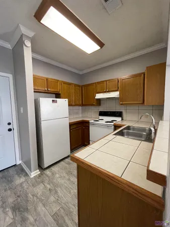 $1,350 | 909 West Tony Street, Unit D, Gonzales, LA 70737