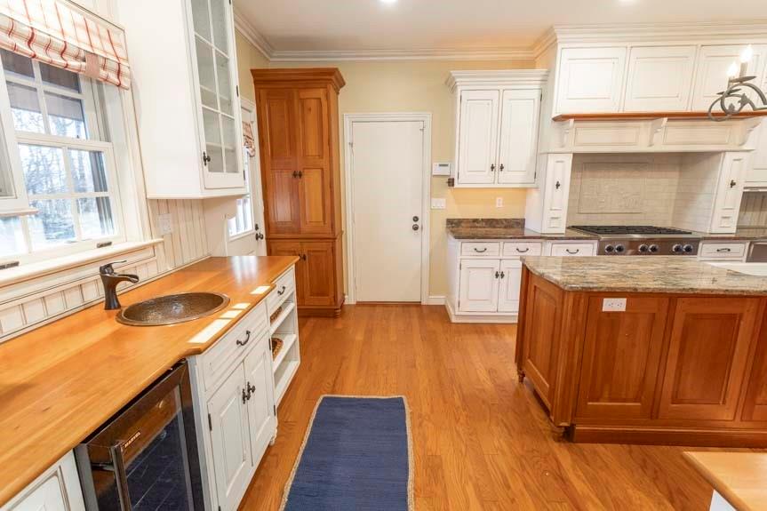2310 South Ridge Drive Hidden Valley, PA 15502 - Photo 5 of 50 Gallery Image 5