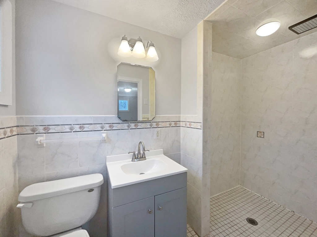 1165 Main Street Reading, MA 01867 - Photo 20 of 35