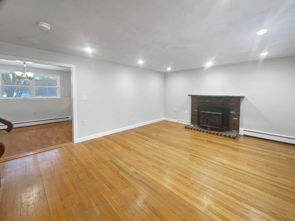 1165 Main Street Reading, MA 01867 - Photo 3 of 35