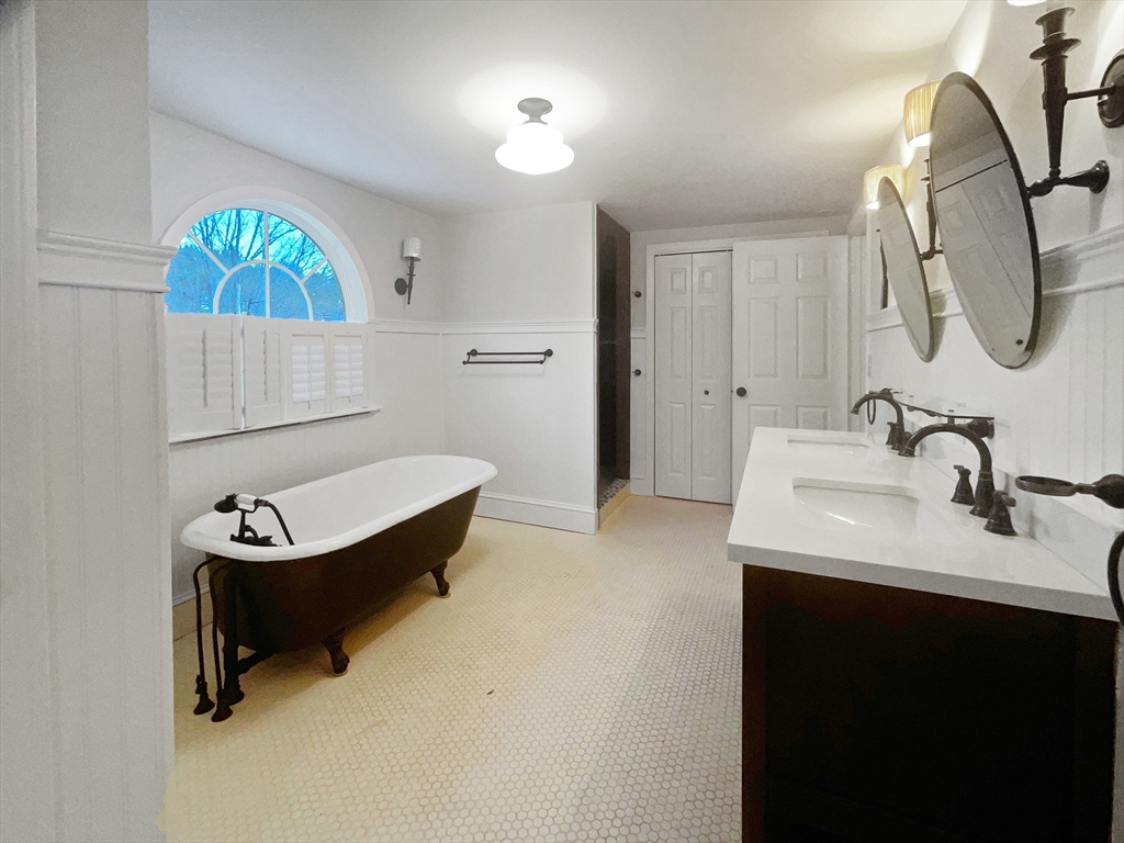 1165 Main Street Reading, MA 01867 - Photo 7 of 35