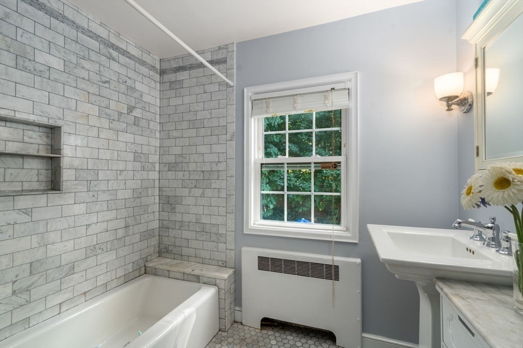 187 Hinckley Road Milton, MA 02186 - Photo 18 of 25 Gallery Image 18