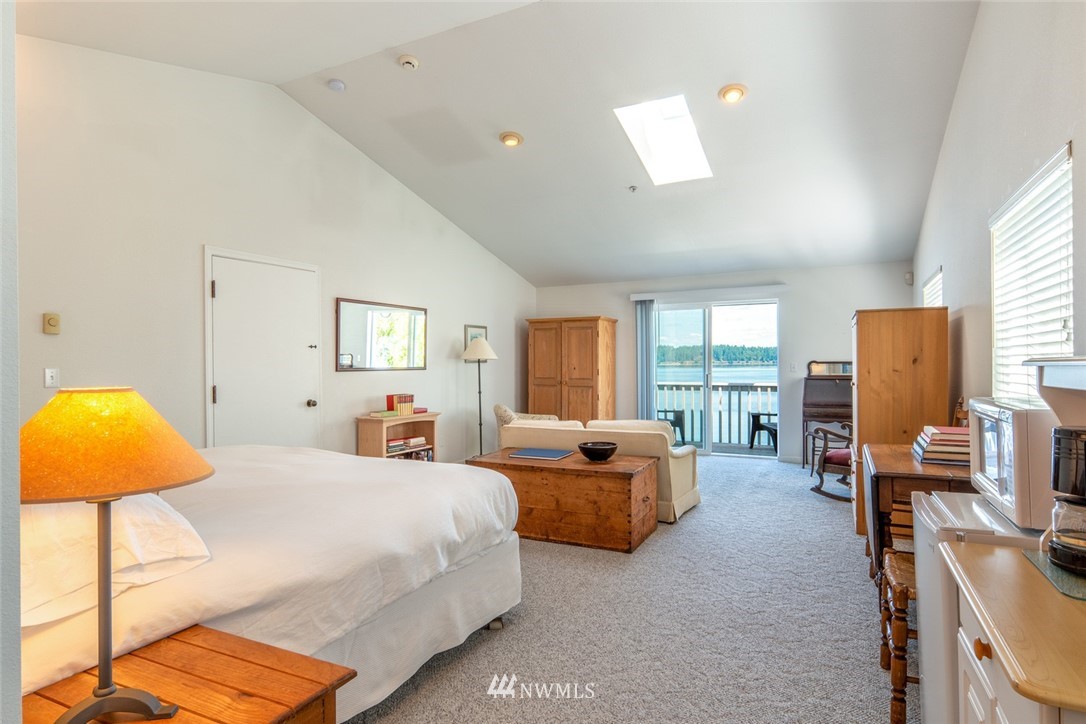 14117 Lyle Point Road Anderson Island, WA 98303 - Photo 15 of 25