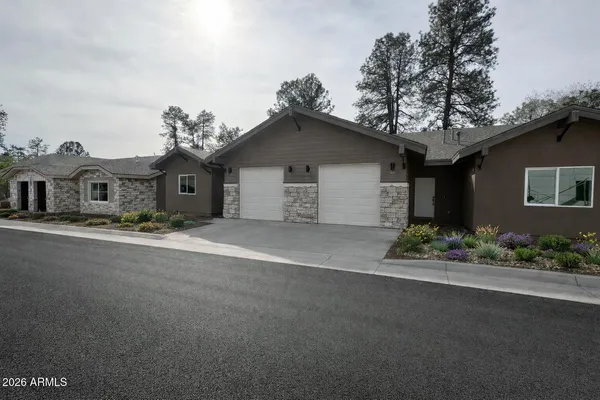 $2,840 | 561 Sally Lane, Unit 5, Prescott, AZ 86303