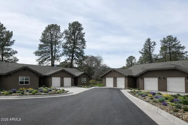 $2,840 | 561 Sally Lane, Unit 5, Prescott, AZ 86303