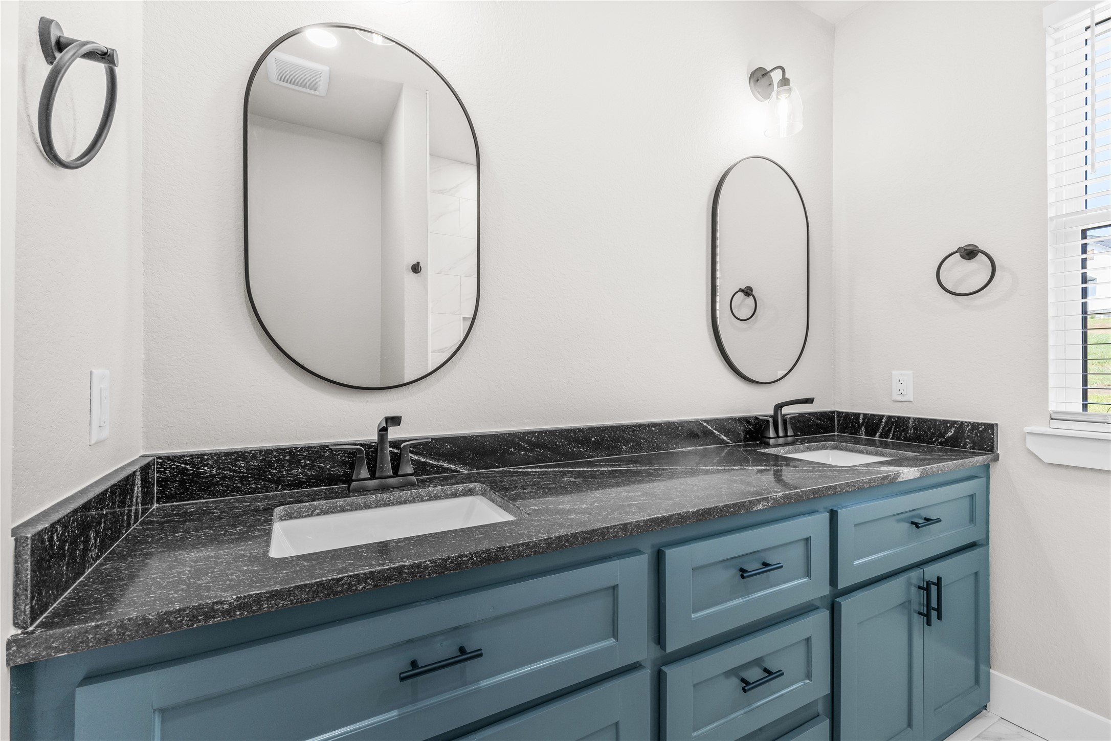 2318 Progress Drive Brenham, TX 77833 - Photo 18 of 32