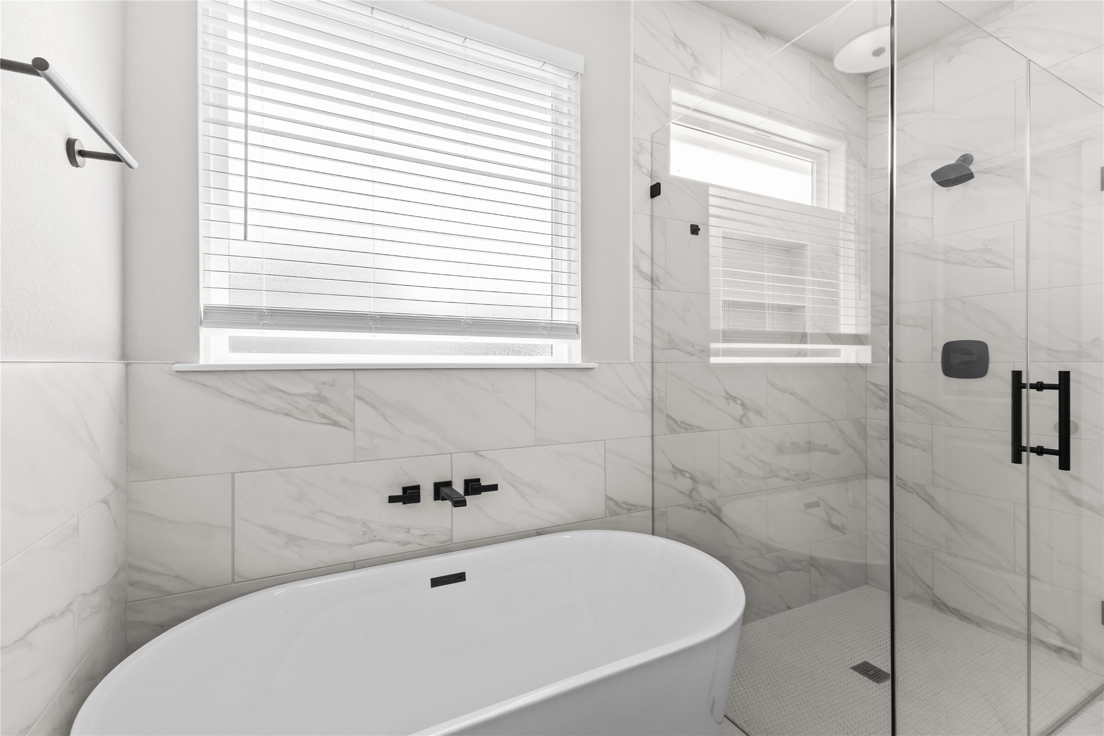 2318 Progress Drive Brenham, TX 77833 - Photo 27 of 32 Primary bath