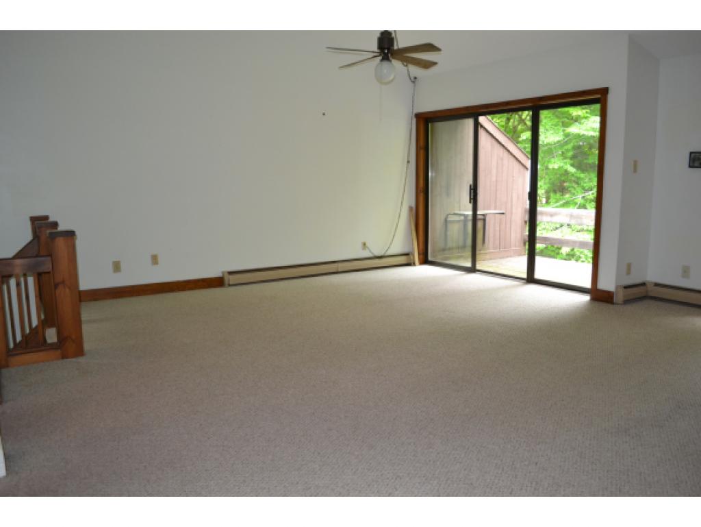 327 Old Quechee Road, Unit B Hartford, VT 05059 - Photo 3 of 9 Gallery Image 3