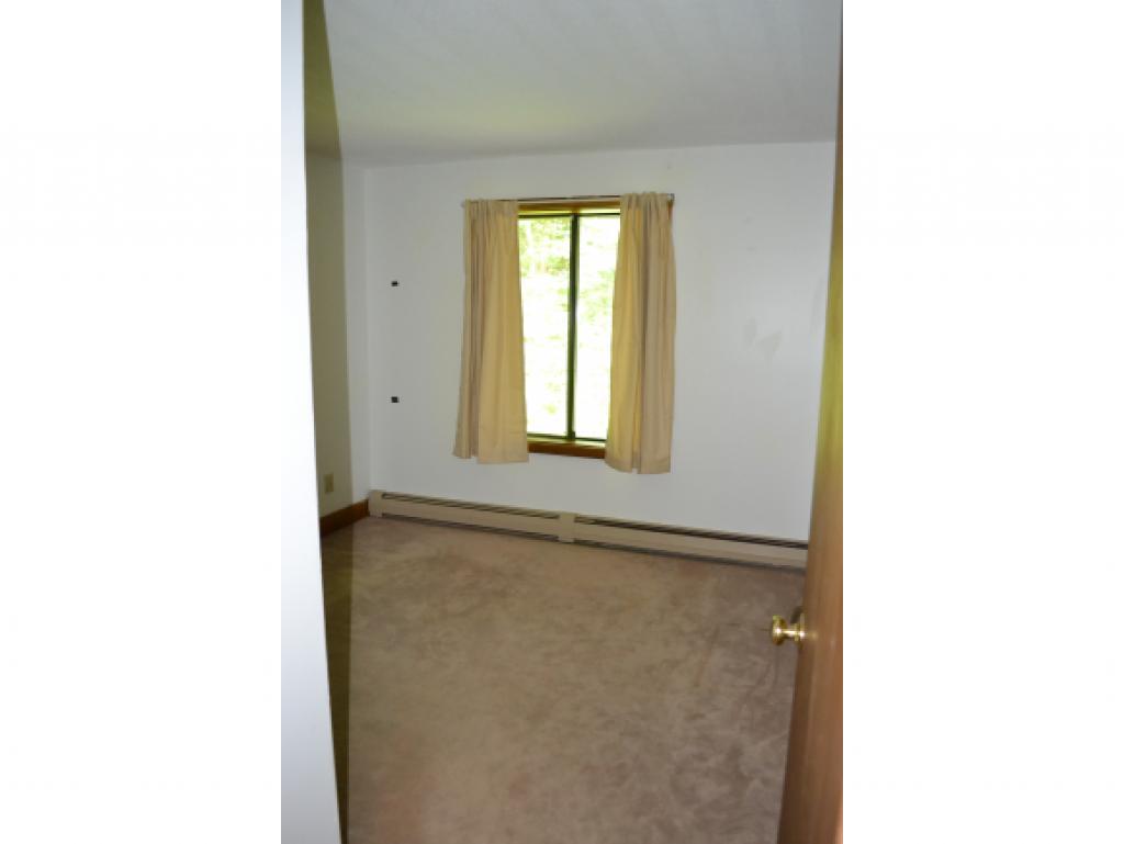 327 Old Quechee Road, Unit B Hartford, VT 05059 - Photo 7 of 9 Gallery Image 7