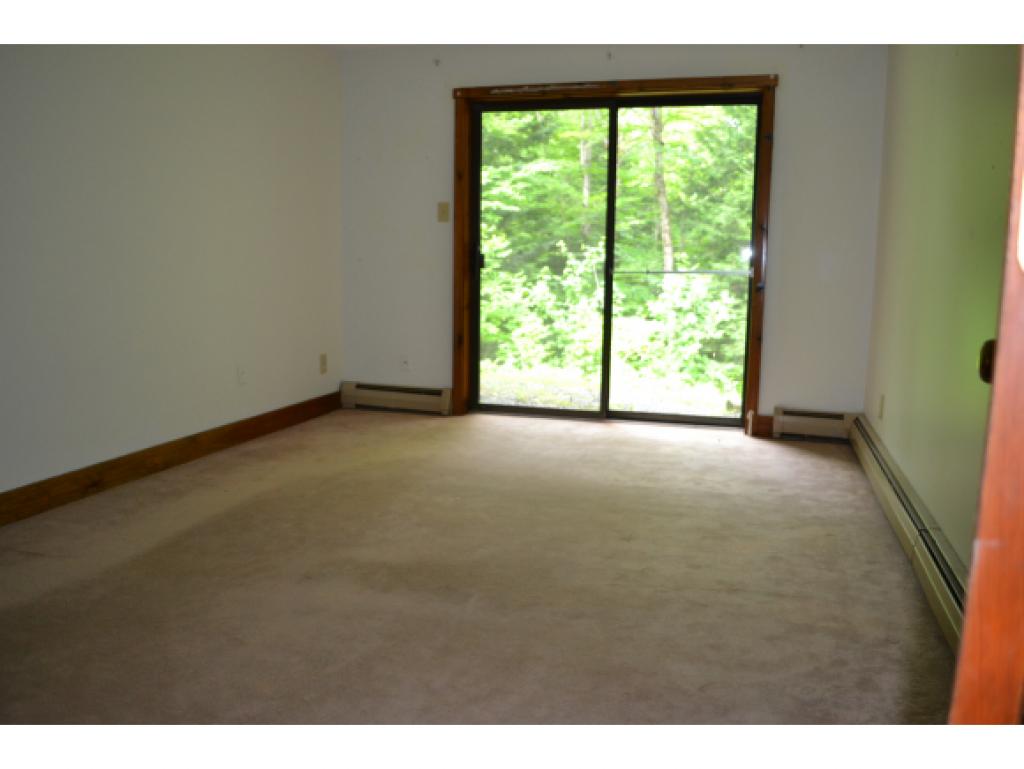 327 Old Quechee Road, Unit B Hartford, VT 05059 - Photo 8 of 9 Gallery Image 8