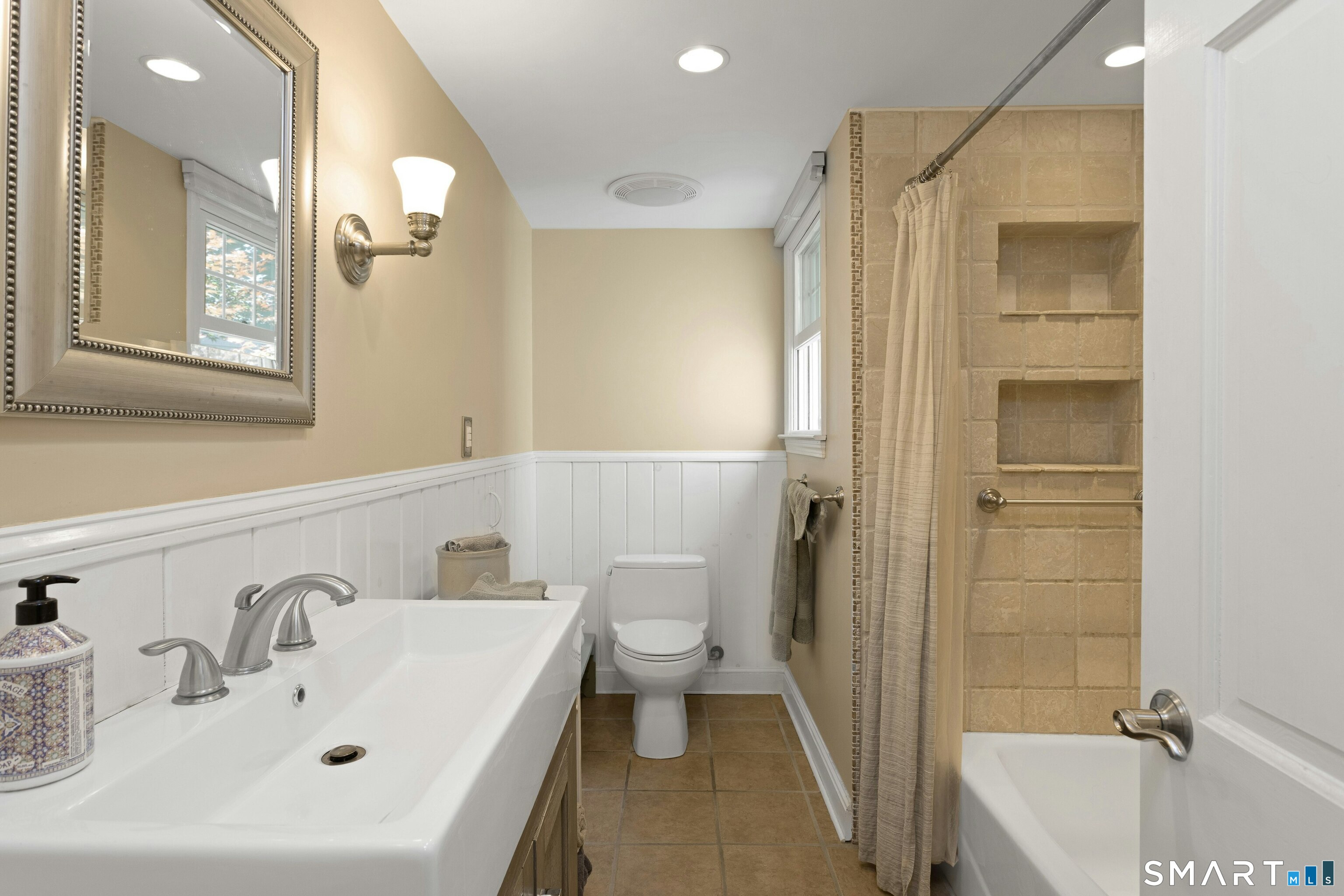 65 Barrows Road Easton, CT 06612 - Photo 22 of 38 First Floor Full Bathroom