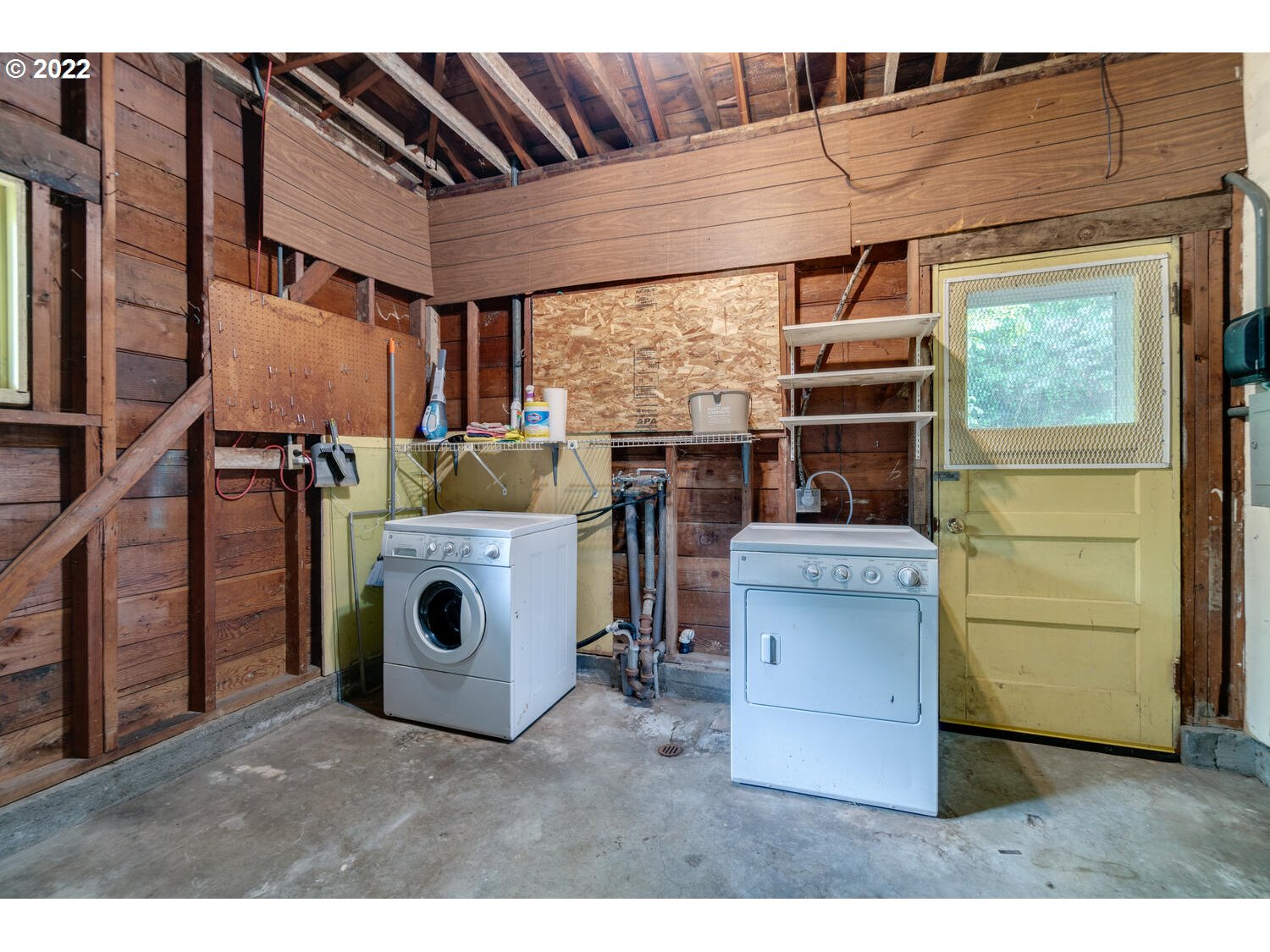 1844 Southwest Custer Street Portland, OR 97219 - Photo 22 of 31 Gallery Image 22