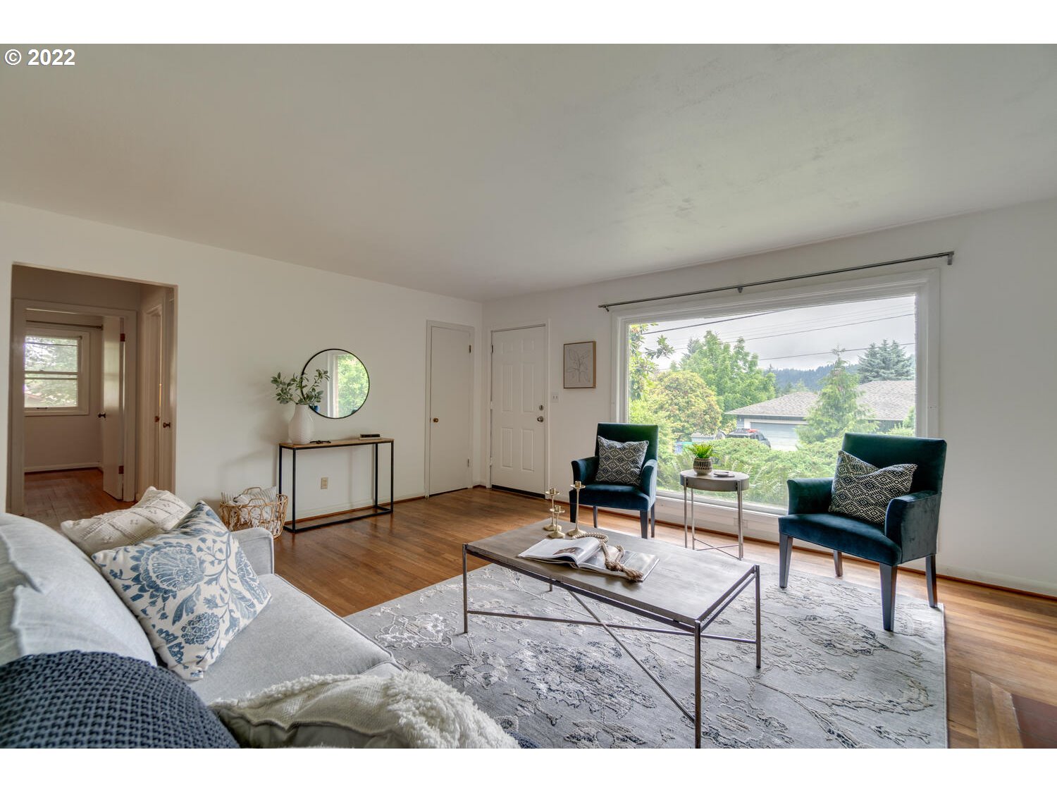 1844 Southwest Custer Street Portland, OR 97219 - Photo 5 of 31 Gallery Image 5