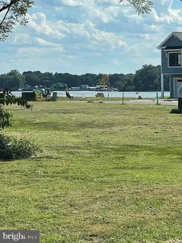 $2,495 | 512 Livingstone Street, Colonial Beach, VA 22443