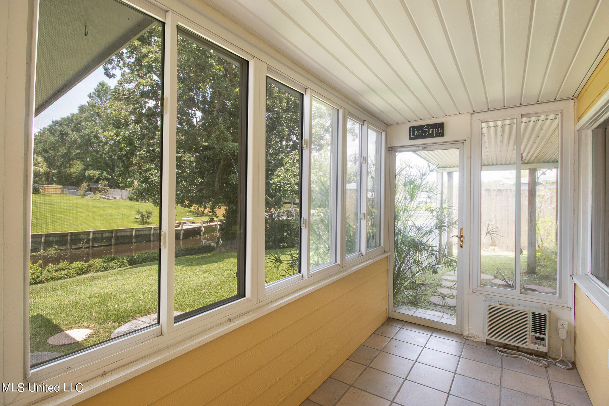 11471 Summer Lane Road Biloxi, MS 39532 - Photo 14 of 38 Summer-92036