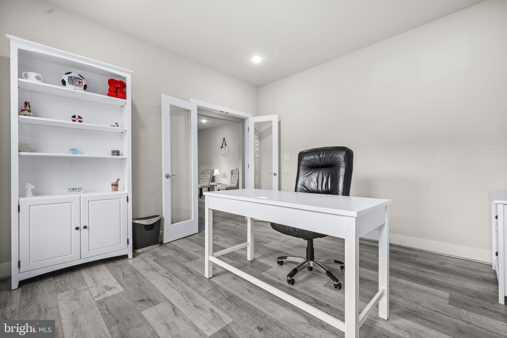 1814 River Heritage Boulevard Dumfries, VA 22026 - Photo 14 of 55 a room with a table chairs and a window