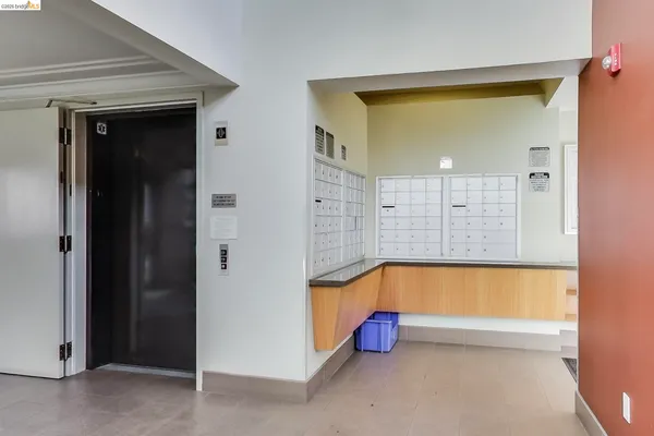 $2,800 | 555 10th Street, Unit 312, Oakland, CA 94607