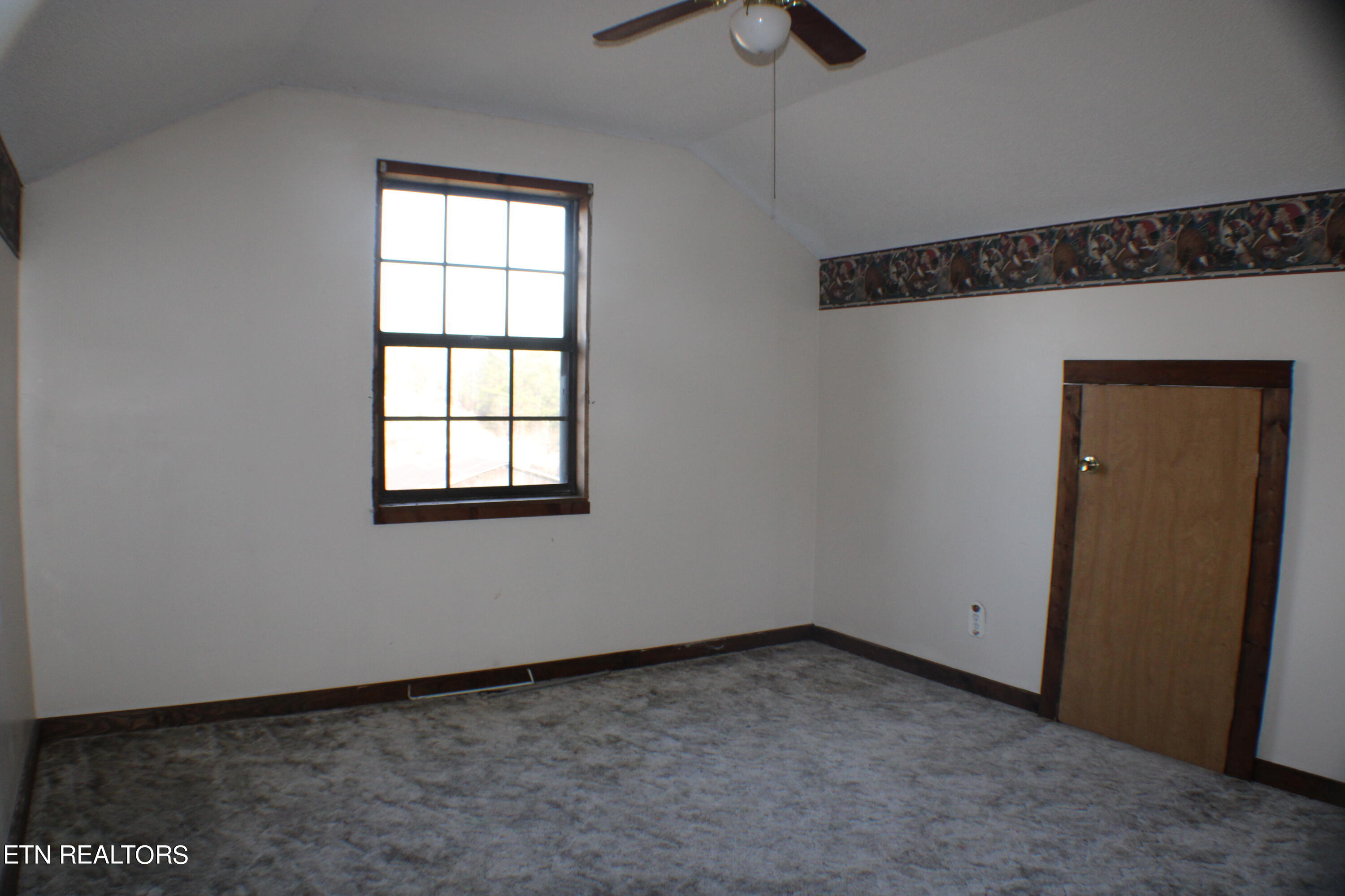 245 Singleton Road Tazewell, TN 37879 - Photo 15 of 16 IMG_2093