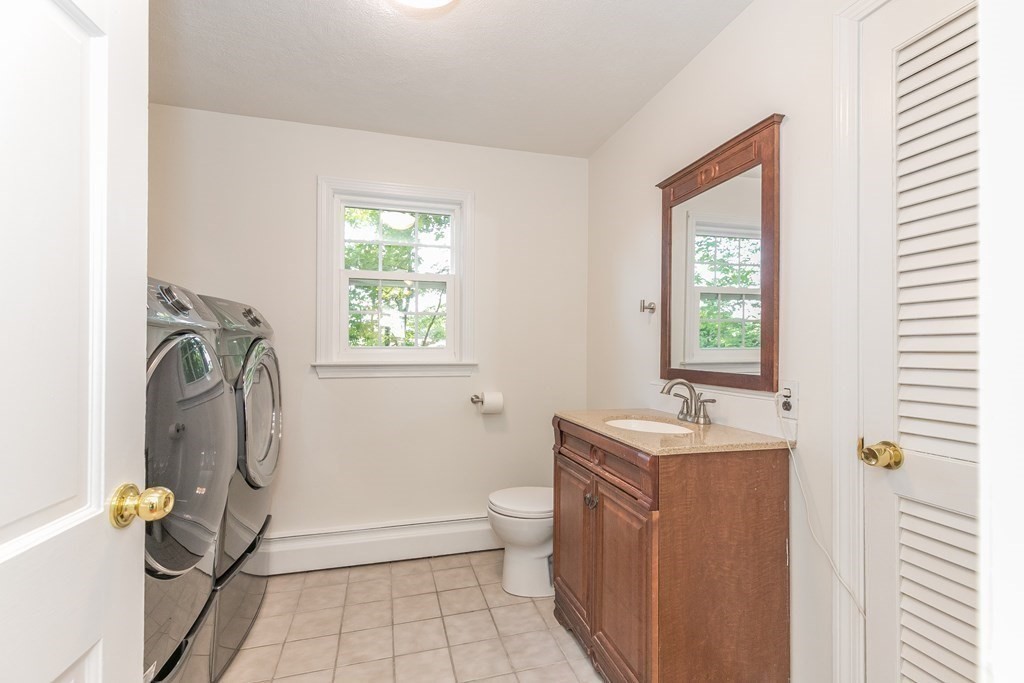 10 Nadine Road Acton, MA 01720 - Photo 11 of 26 Gallery Image 11