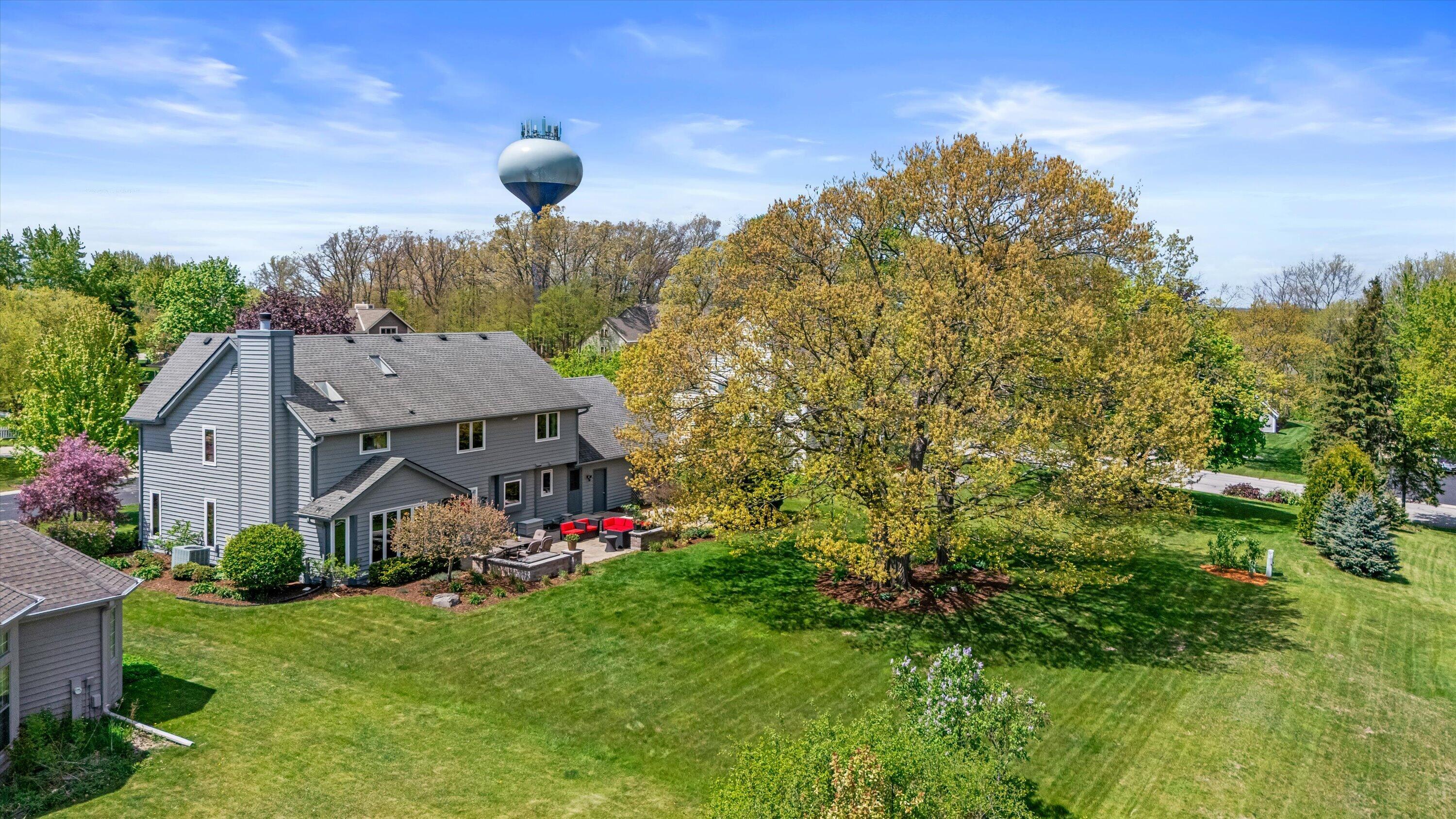 W168N5140 Stonefield Road Menomonee Falls, WI 53051 - Photo 4 of 49 Plenty of green space