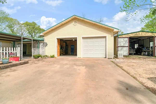 $850,000 | 3178 East 2150 Road, Grant, OK 74738