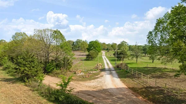 $850,000 | 3178 East 2150 Road, Grant, OK 74738
