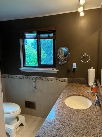 $2,800 | 3677 Beech Drive, Ypsilanti, MI 48197