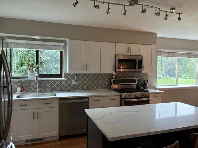 $2,800 | 3677 Beech Drive, Ypsilanti, MI 48197