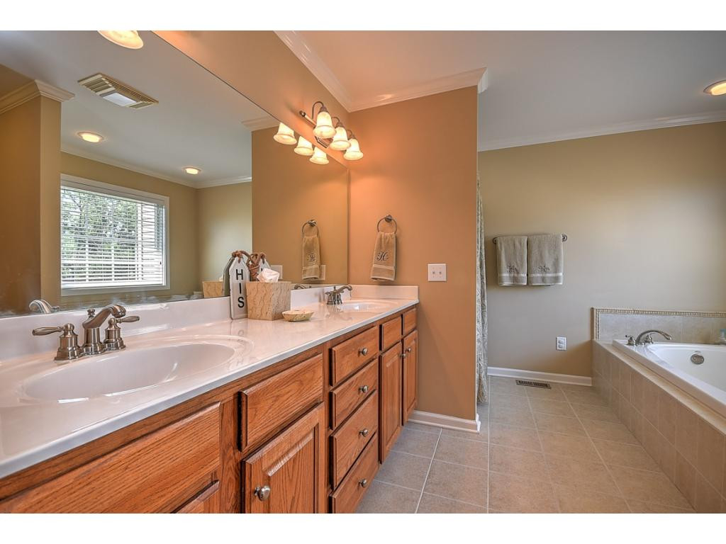 3433 Bailey Ranch Road Kingsport, TN 37660 - Photo 17 of 36 Photo 17