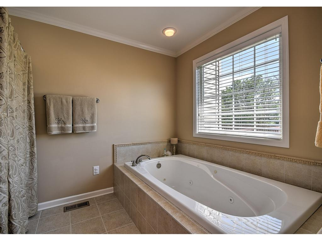 3433 Bailey Ranch Road Kingsport, TN 37660 - Photo 18 of 36 Photo 18