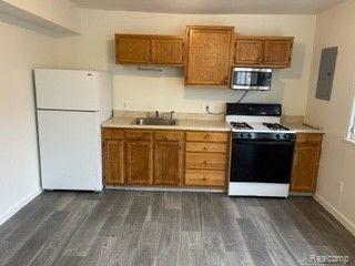 34108 Decatur Court Westland, MI 48186 - Photo 5 of 7