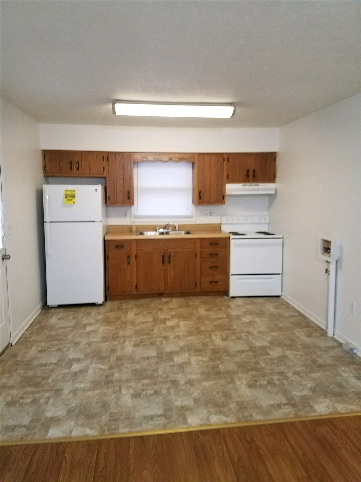 624-645 Riley Boulevard Bedford, IN 47421 - Photo 2 of 7
