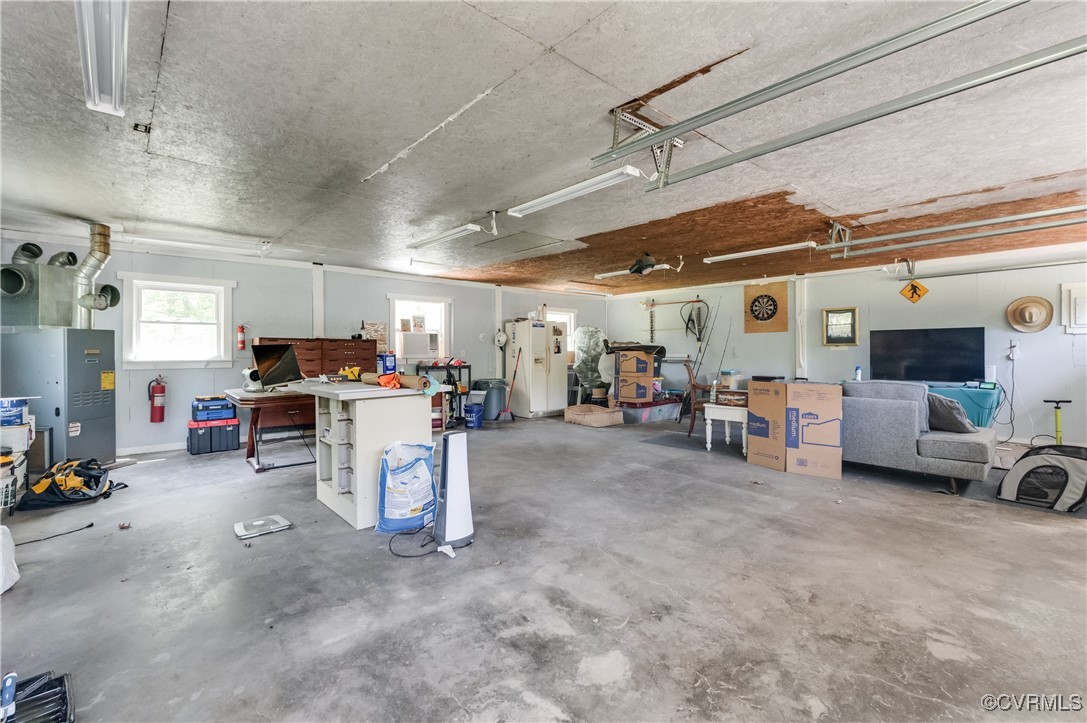 7111 Ledo Road Moseley, VA 23120 - Photo 27 of 47 a view of the parking area