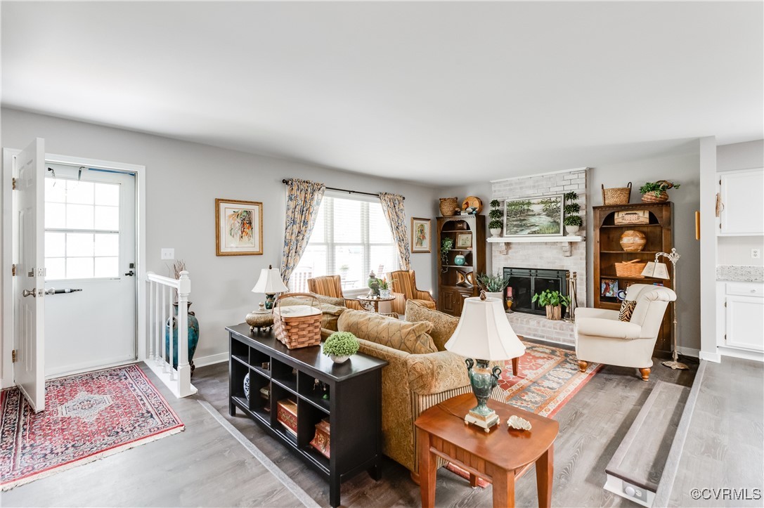 7111 Ledo Road Moseley, VA 23120 - Photo 4 of 47 a living room with furniture and a window