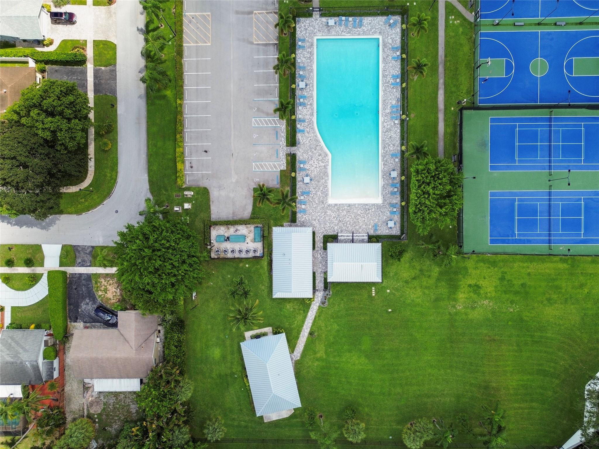 9477 Burlington Place Boca Raton, FL 33434 - Photo 29 of 40 an aerial view of a house with pool garden and outdoor seating